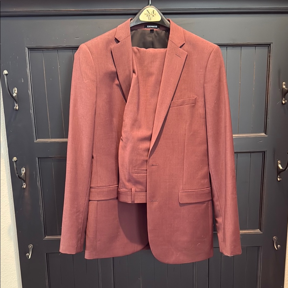 Express Red Suits Luxurious Velvet Finish